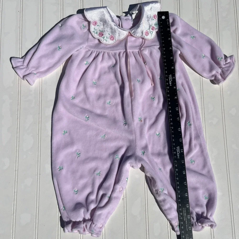 Vintage Embroidered Lavender Velour Floral Embroidered Baby Romper 6-9 Pink - Picture 4 of 6